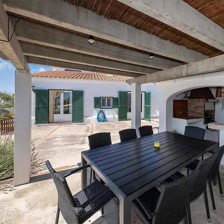 Llucasaldent Menor Villa *